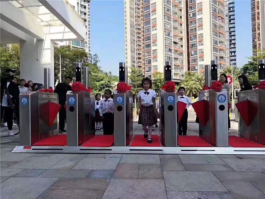 人脸识别系统智慧校园管理——属于你的校园特别通行证_艳肉乱痕1一12章精汁欲液-《熟妇的荡欲》电影-强辱丰满的人妻HD高清3转4转-亚洲国产片在线视频-98久久无码一区人妻A片蜜