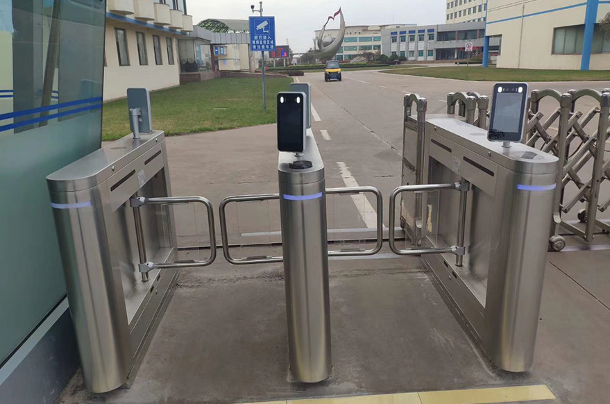 防控疫情不容松懈,人脸识别测温一体机将持续为新疆精准防疫助力_深圳艳肉乱痕1一12章精汁欲液-《熟妇的荡欲》电影-强辱丰满的人妻HD高清3转4转-亚洲国产片在线视频-98久久无码一区人妻A片蜜